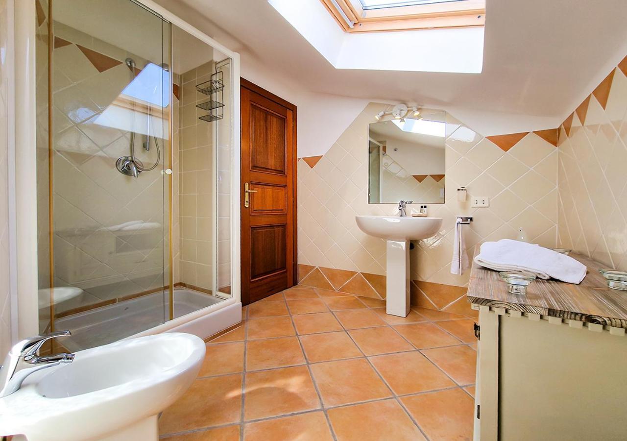 Murphy Holiday Home - Residenza Baro La Maddalena  Bagian luar foto